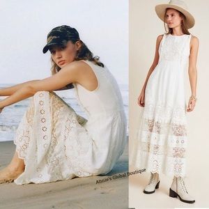 NWT! Liliana lace dress